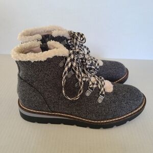 Madden NYC Faux Fur Boots Size 9 Gray Wedge Flannel Hiker Eco Lux Lace Up Zipper